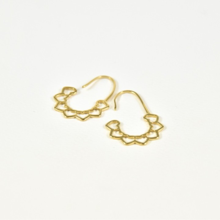 BOUCLES PENDANTES  COEURS CISELES ET ACIER INOXYDABLE GOLD PETIT PRIX